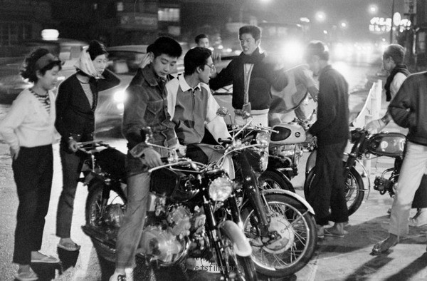 1964年，日本青年叛逆的一代