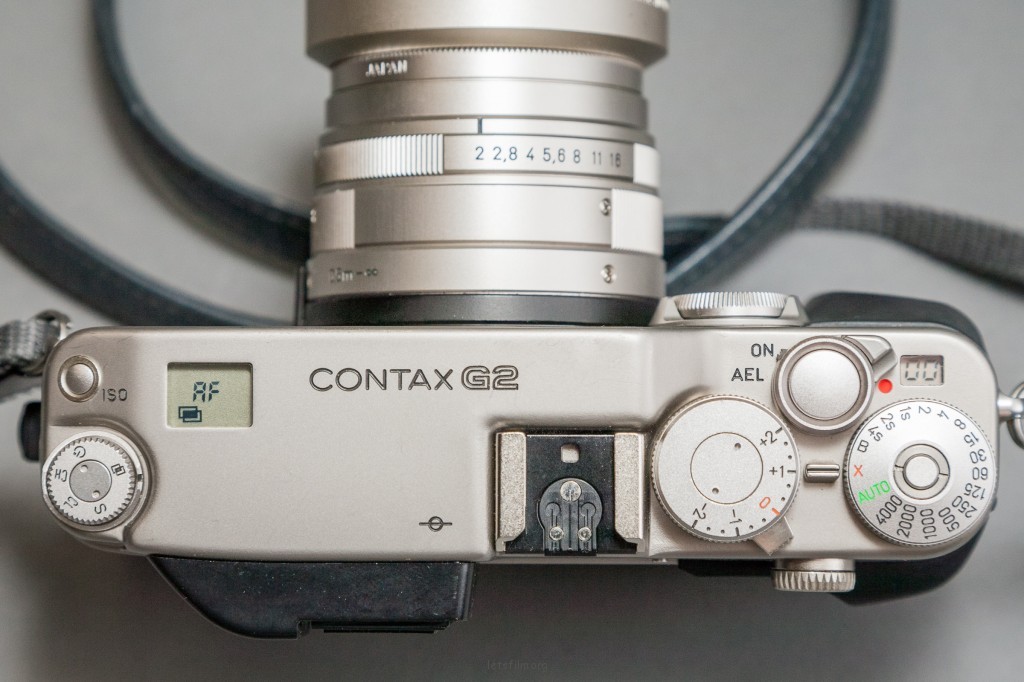 可换镜头旁轴相机：Contax G2