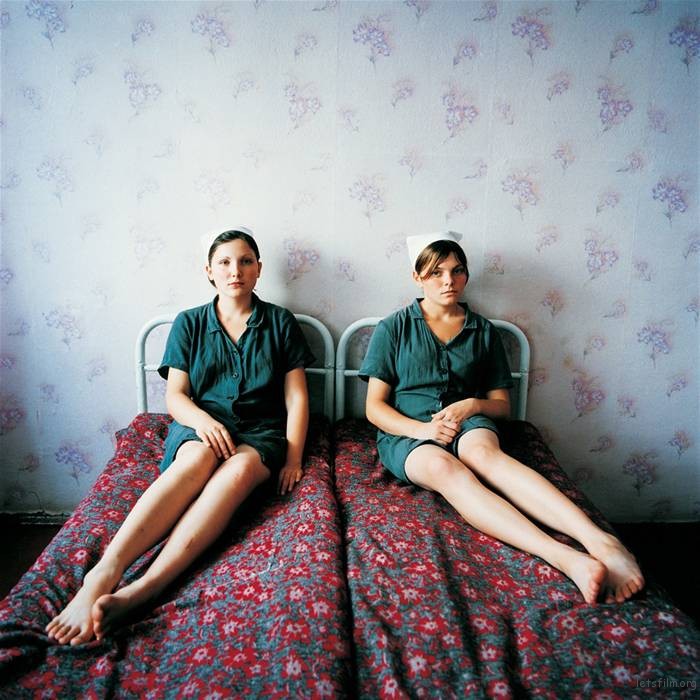 Lena and Katya,  少年女子监狱，乌克兰 2009
