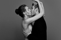 关于接吻 – Ben Lamberty 摄影