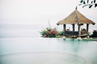 [8591] 巴厘岛-悬崖边上的孤独