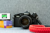 为什么别人都会推荐你买一支50mm的镜头？