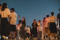 这一年,我把日子过成了碎片,又拼凑成光 这一年,我把日子过成了碎片,又拼凑成光