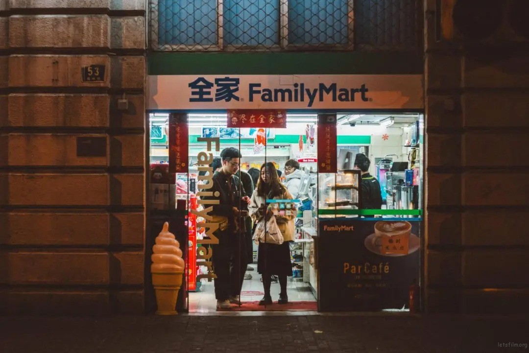 对很多人来说,这里才是他们的深夜食堂 | 胶片的味道 8