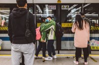 他们是这个冷漠系统里,最伟大的故障 他们是这个冷漠系统里,最伟大的故障