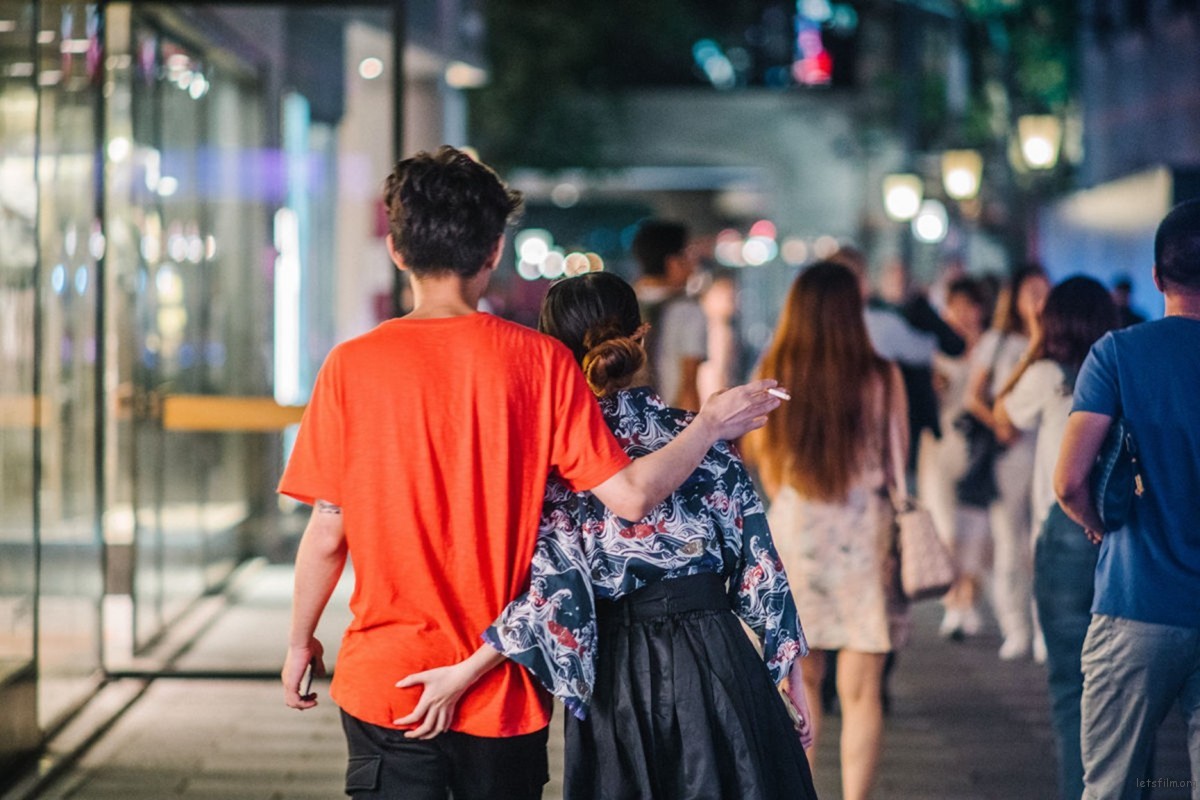 在距离他们 1 米的地方,我偷走了爱情唯一的证据 | 胶片的味道 图片1