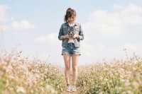 胶片摄影入门指南：双反相机的仪式感：低头摄影的温柔